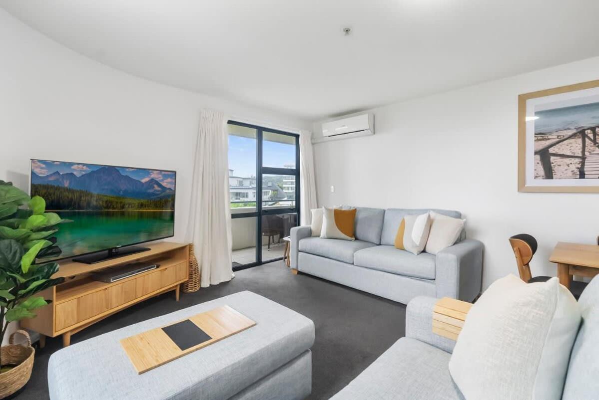 Beach Views At Oceanside Mount Maunganui Exterior photo
